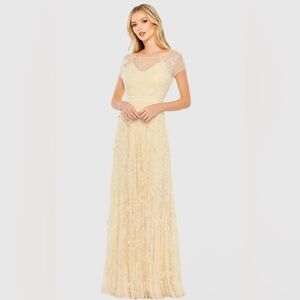 Mac Duggal Elegant Cream Lace Evening Gown